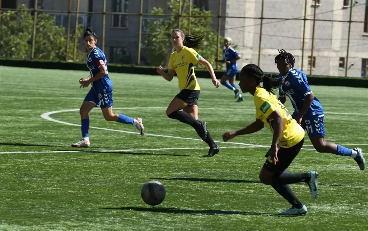 ALG Spor, Hakkarigücü Spor’u Deplasmanda Yenerek 3 Puan Aldı