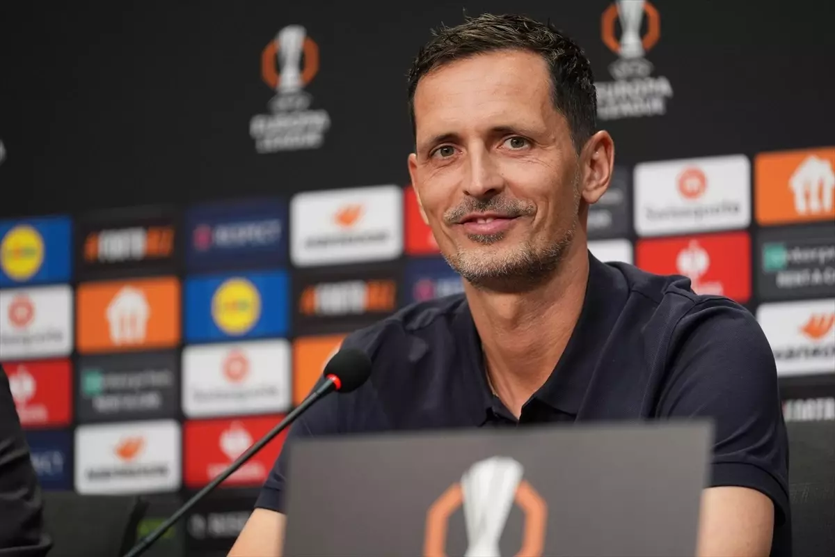 Toppmöller: Beşiktaş’ı yenmek istiyoruz