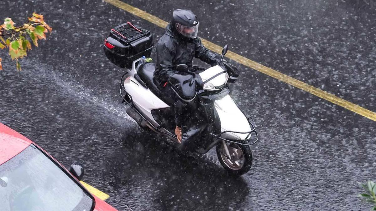 Valilik’ten kurye açıklaması: İstanbul’da motosiklet kullanımı yasaklandı!