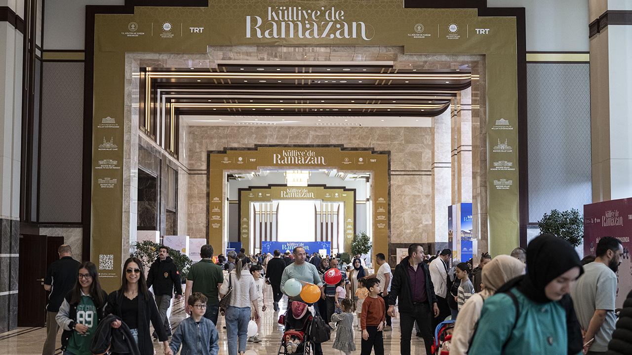 Bakan Ersoy’dan “Külliye’de Ramazan” etkinliklerine davet